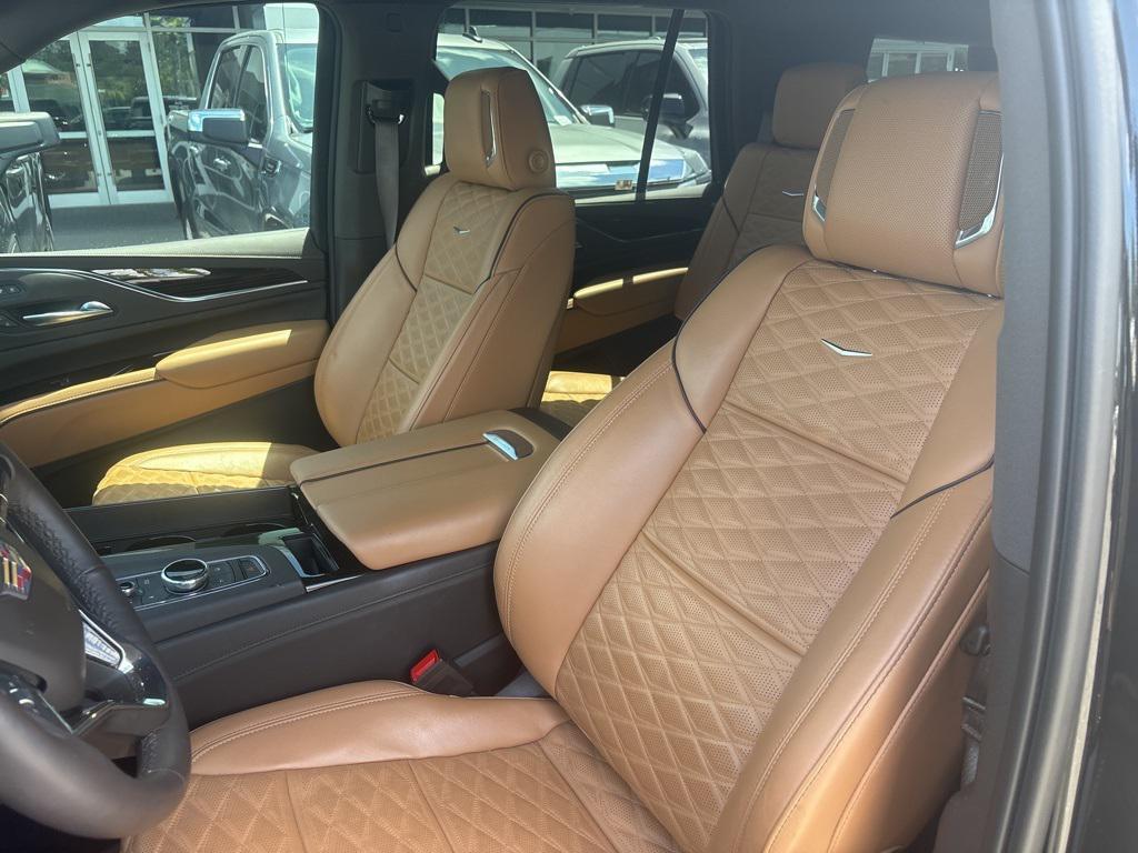 used 2023 Cadillac Escalade car, priced at $71,607