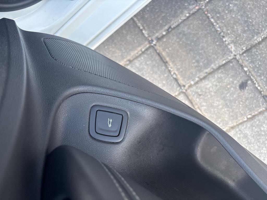 used 2023 Cadillac CT4 car, priced at $29,348