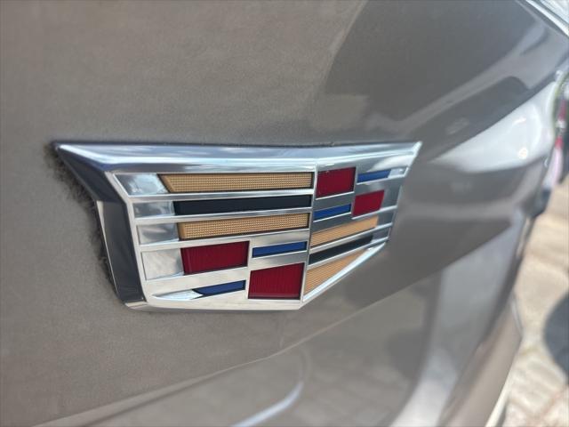 used 2024 Cadillac XT4 car, priced at $39,999