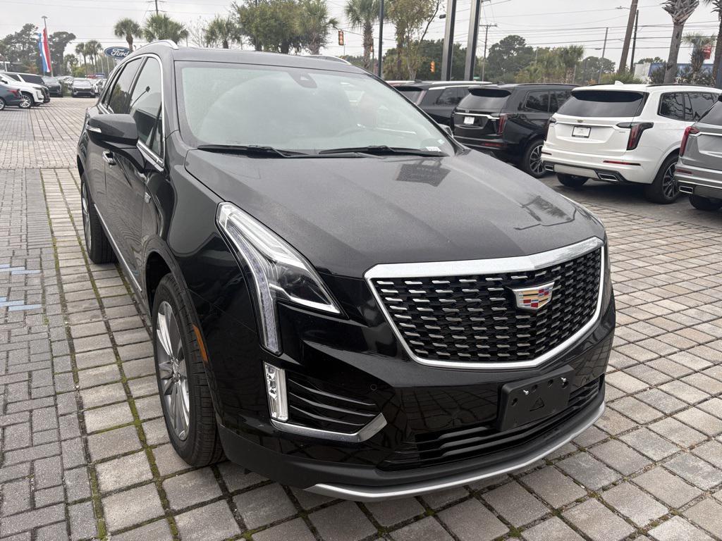 used 2025 Cadillac XT5 car, priced at $44,790