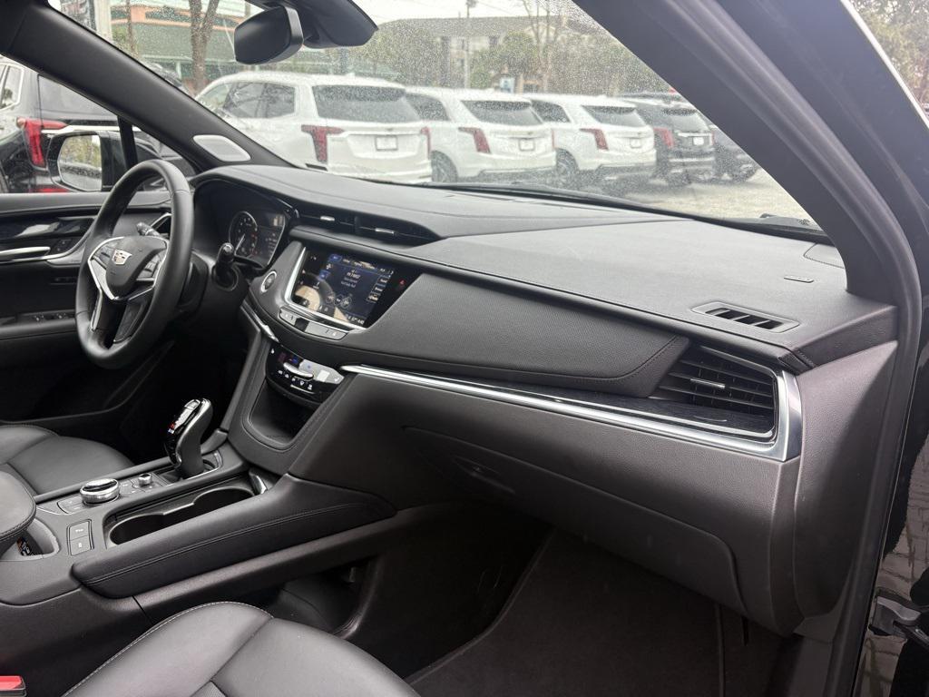 used 2025 Cadillac XT5 car, priced at $44,790