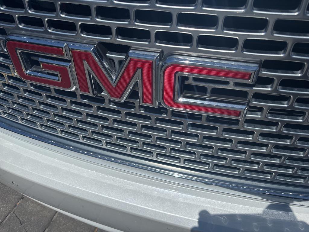 used 2017 GMC Yukon car, priced at $23,699