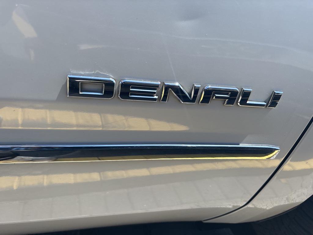 used 2017 GMC Yukon car, priced at $23,699