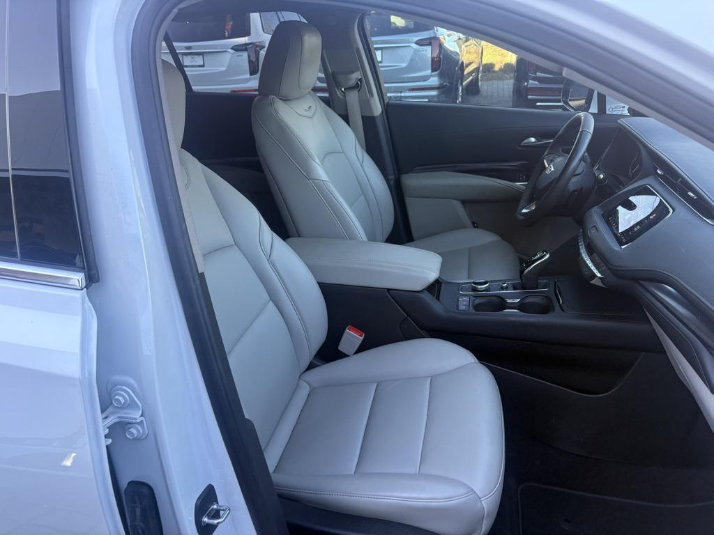 used 2023 Cadillac XT4 car, priced at $29,303