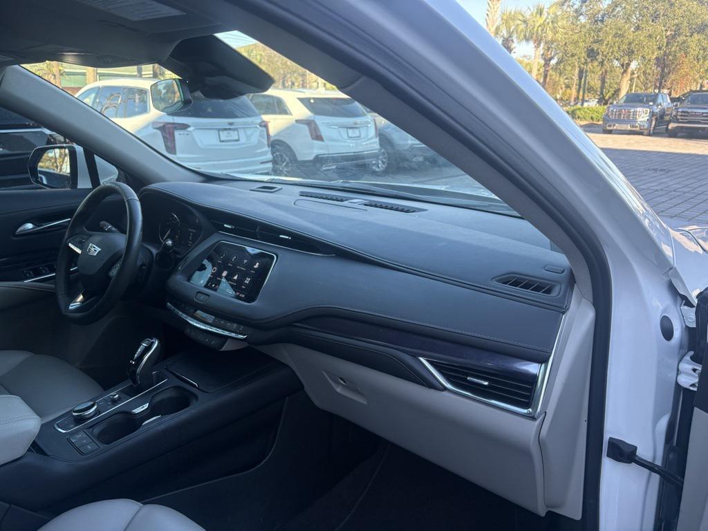 used 2023 Cadillac XT4 car, priced at $29,303