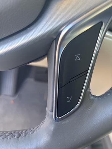 used 2023 Cadillac XT5 car, priced at $33,195