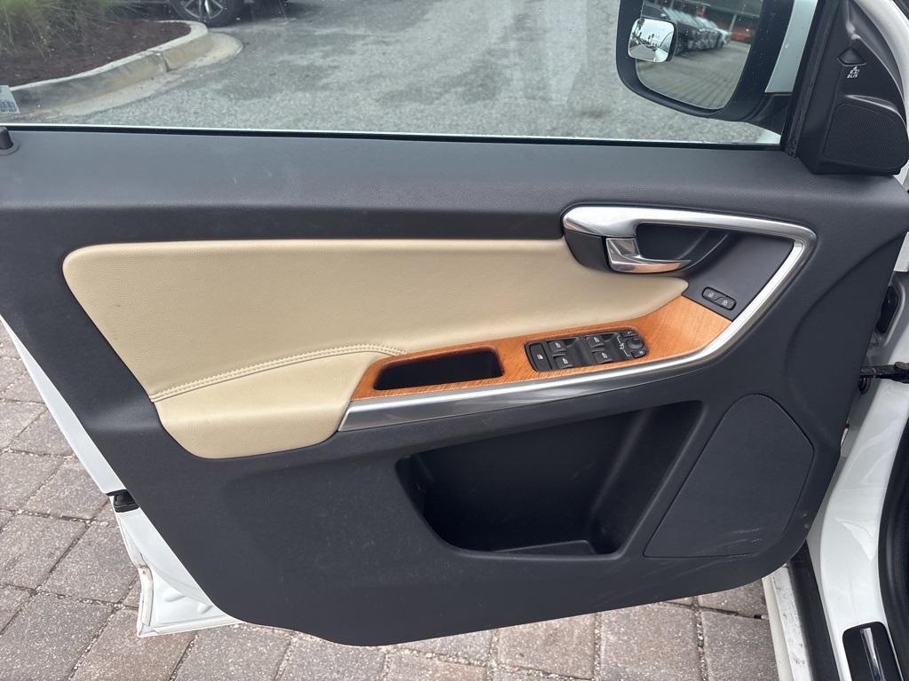 used 2017 Volvo XC60 car, priced at $15,690