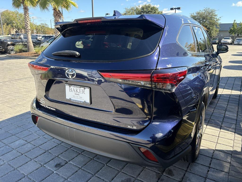 used 2020 Toyota Highlander car, priced at $29,885