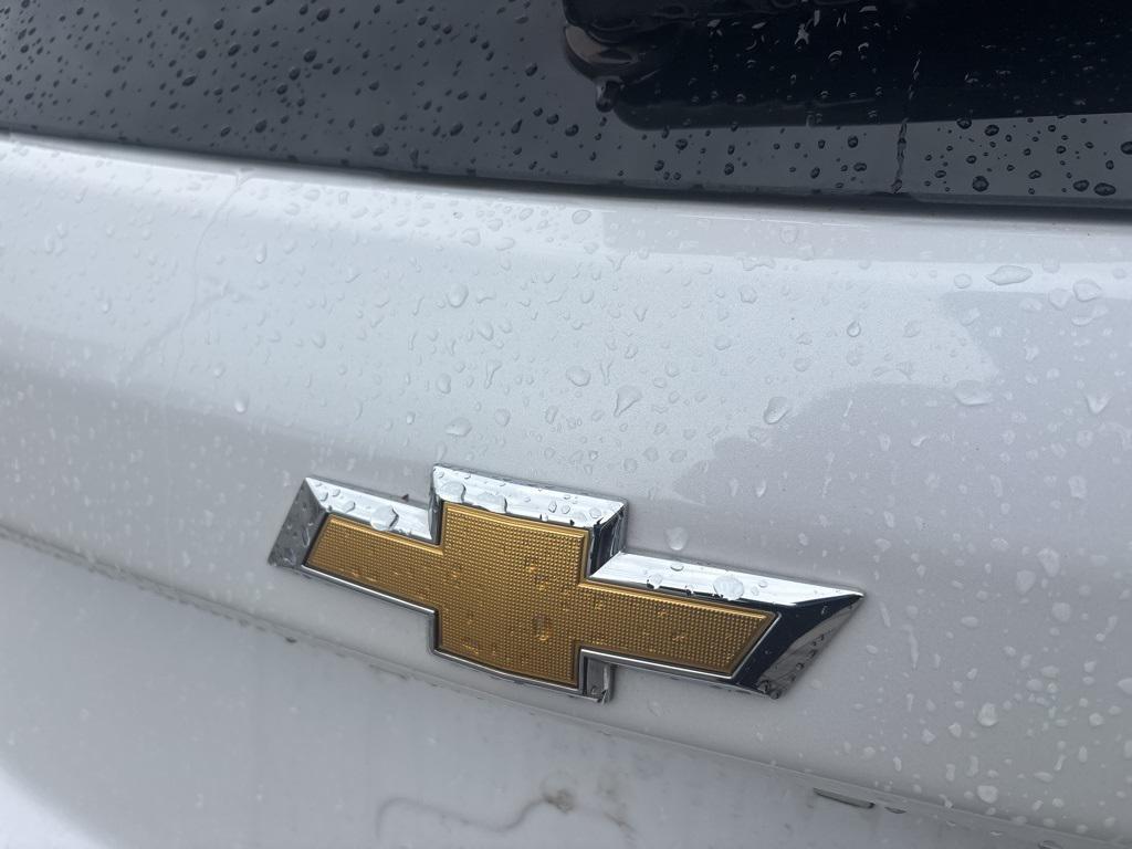 used 2024 Chevrolet Equinox car, priced at $25,350