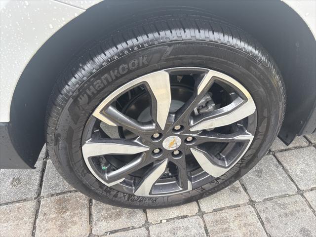 used 2024 Chevrolet Equinox car, priced at $26,799