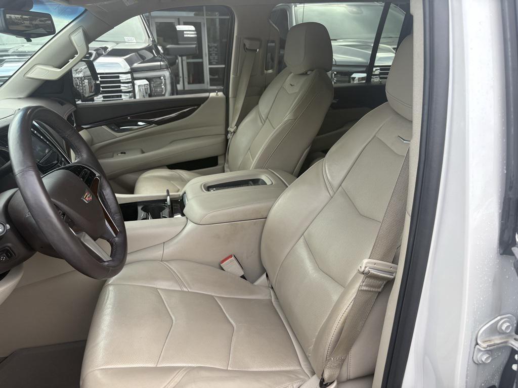 used 2017 Cadillac Escalade ESV car, priced at $30,778