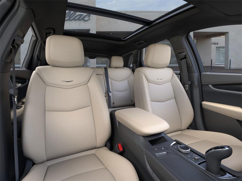 new 2025 Cadillac XT5 car, priced at $58,890