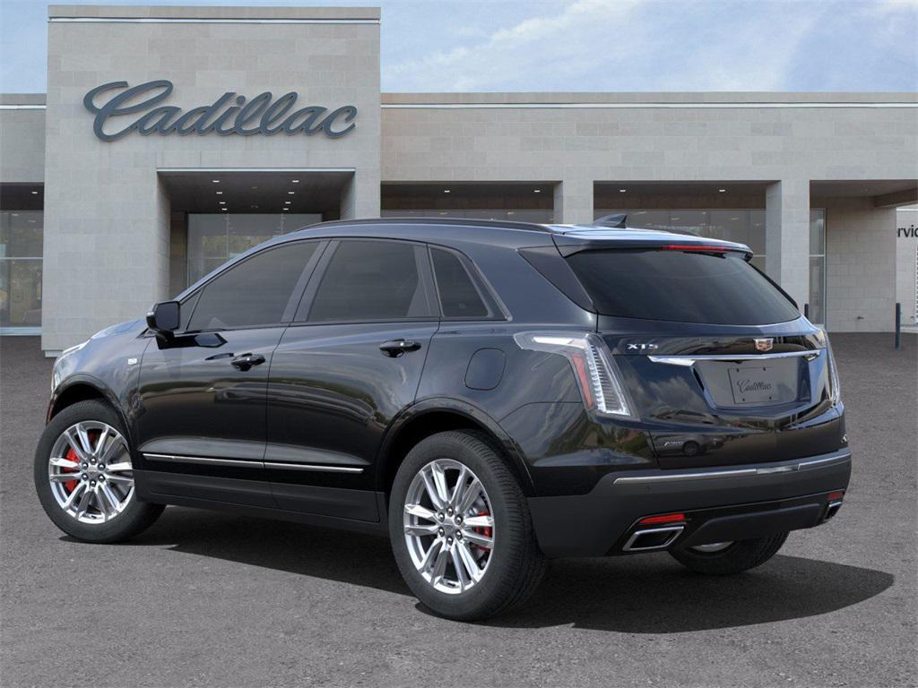 new 2025 Cadillac XT5 car, priced at $57,214