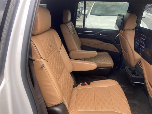 used 2022 Cadillac Escalade ESV car, priced at $48,500