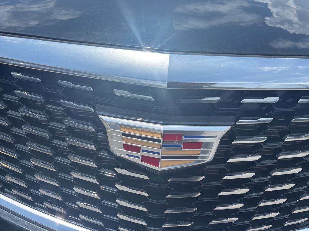 used 2025 Cadillac XT5 car, priced at $50,805