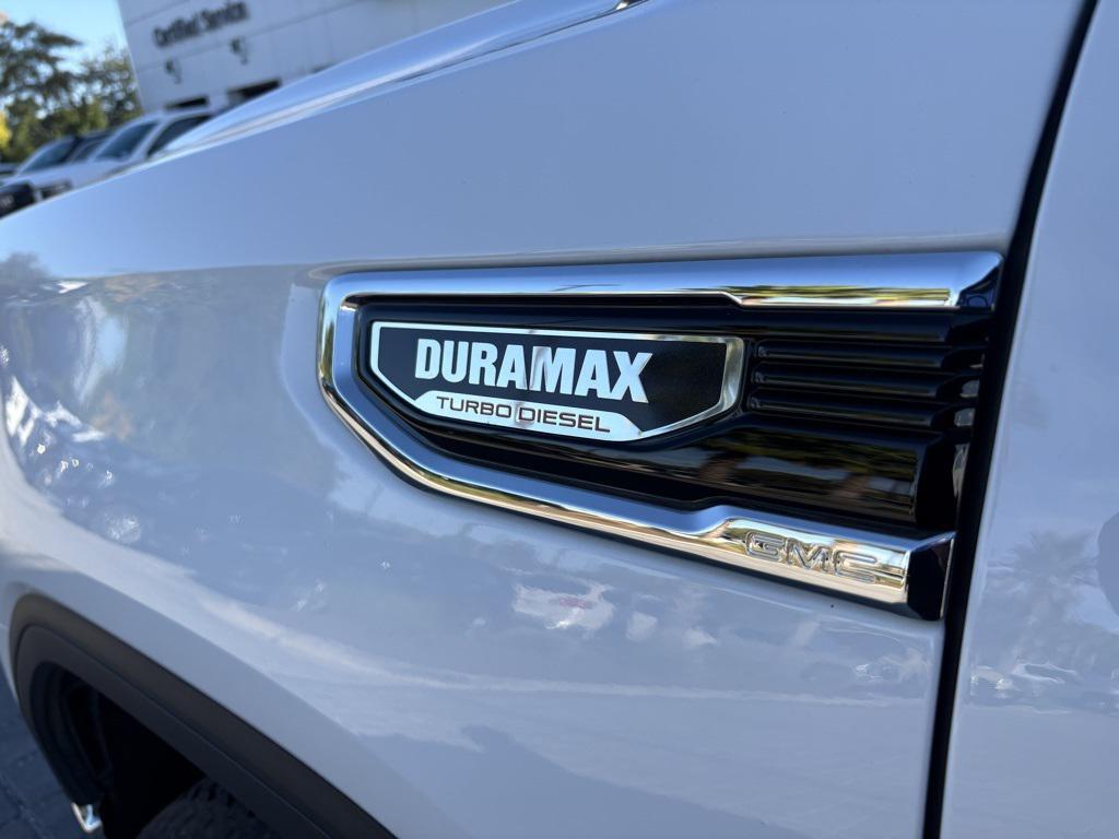 used 2024 GMC Sierra 1500 car, priced at $50,913