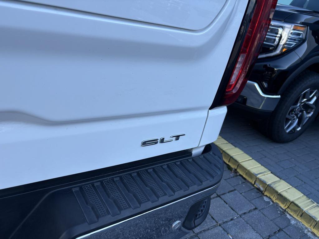 used 2024 GMC Sierra 1500 car, priced at $50,913