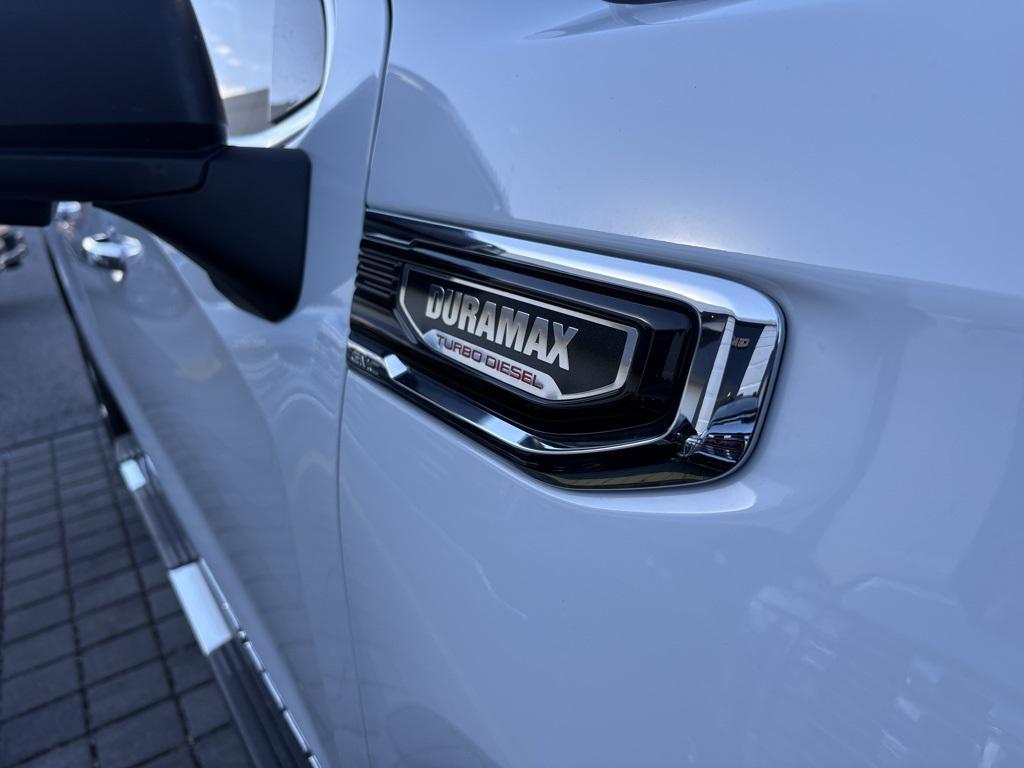 used 2024 GMC Sierra 1500 car, priced at $50,913