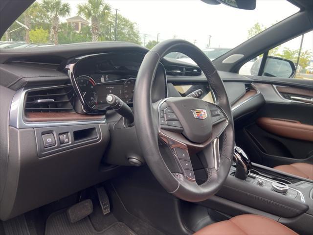 used 2023 Cadillac XT5 car, priced at $35,990