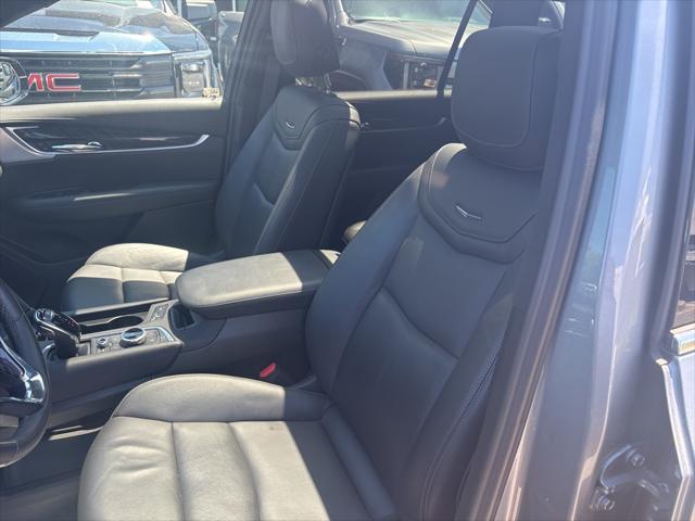 used 2025 Cadillac XT6 car, priced at $54,195