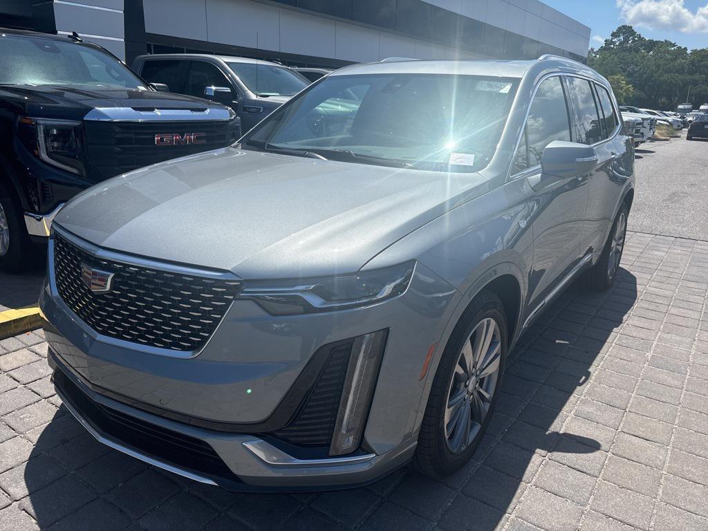 used 2025 Cadillac XT6 car, priced at $51,798