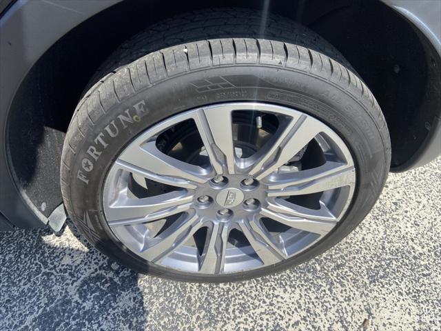 used 2023 Cadillac XT4 car, priced at $28,395