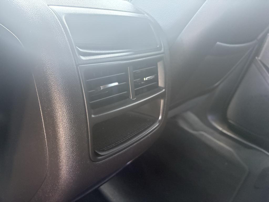 used 2022 Cadillac XT5 car, priced at $30,120