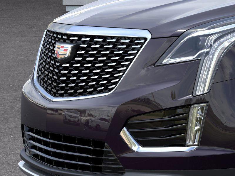 new 2025 Cadillac XT5 car, priced at $43,805