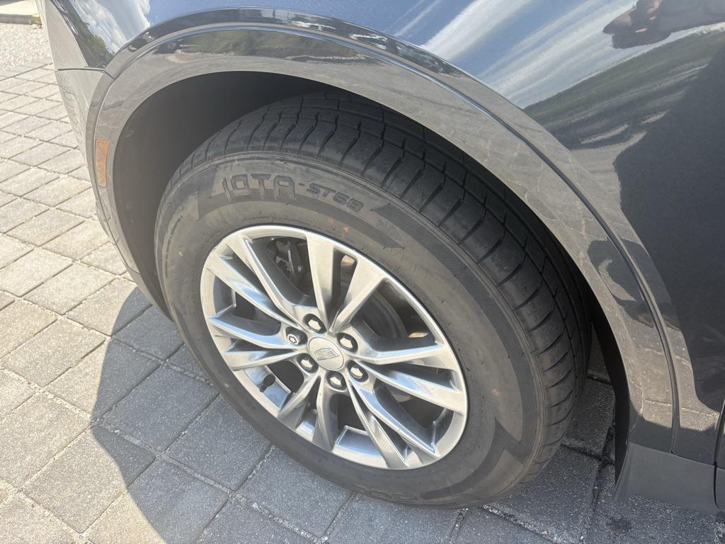 used 2021 Cadillac XT5 car, priced at $30,430