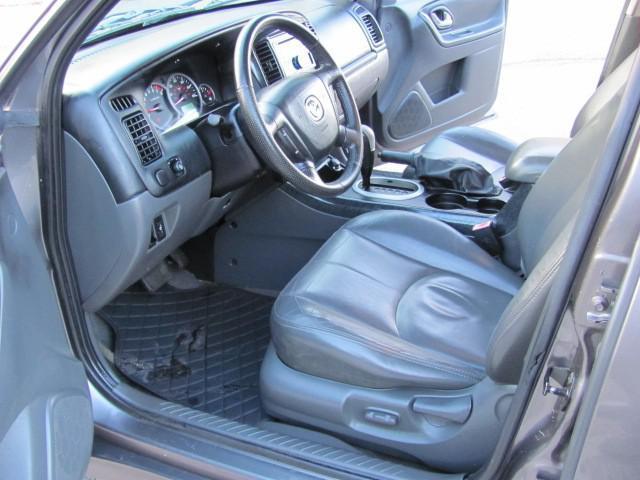 used 2006 Mazda Tribute car, priced at $5,299