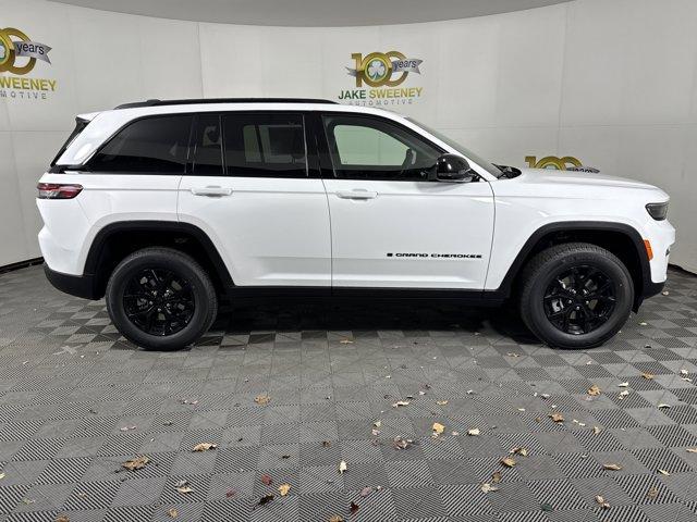 new 2025 Jeep Grand Cherokee car, priced at $40,199