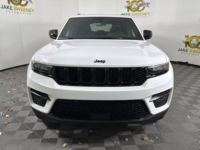 new 2025 Jeep Grand Cherokee car, priced at $40,199