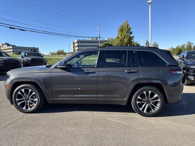 used 2022 Jeep Grand Cherokee car, priced at $34,988