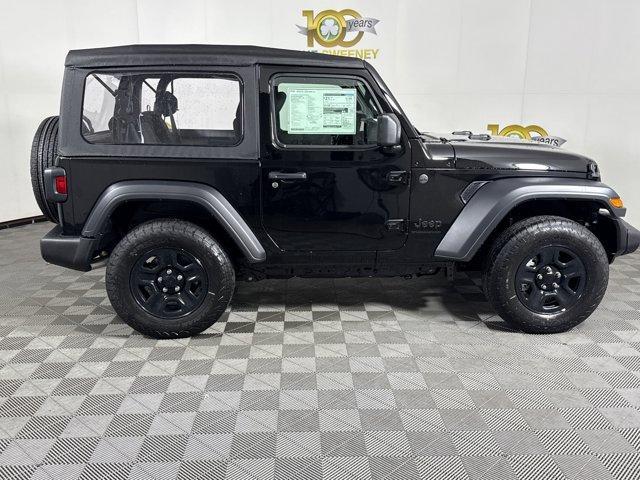 new 2025 Jeep Wrangler car, priced at $31,974