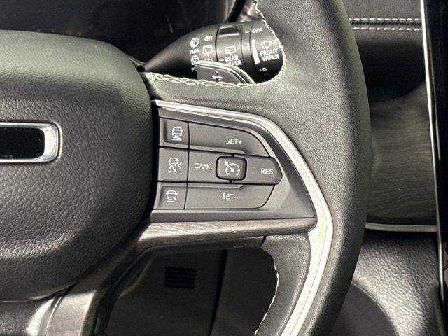 new 2025 Jeep Grand Cherokee car, priced at $48,589