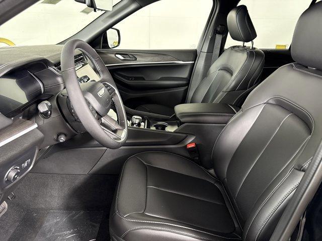 new 2025 Jeep Grand Cherokee car, priced at $48,589