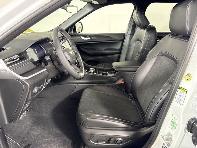 new 2025 Jeep Grand Cherokee L car, priced at $40,277