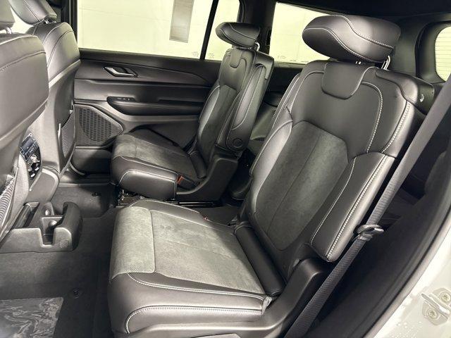 new 2025 Jeep Grand Cherokee L car, priced at $40,277