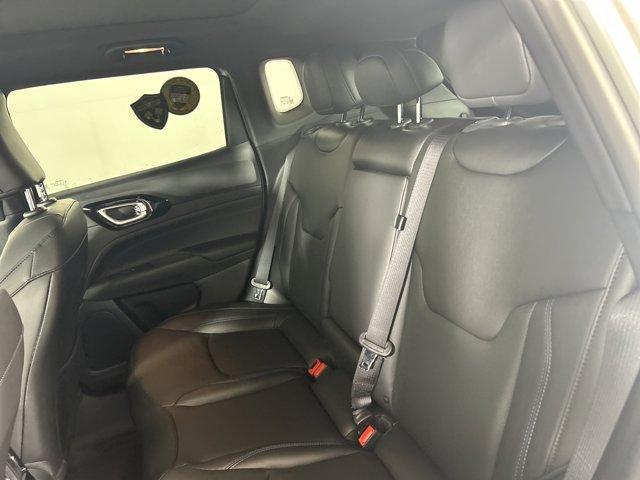 new 2025 Jeep Compass car, priced at $33,047