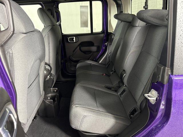 new 2026 Jeep Gladiator car, priced at $51,952