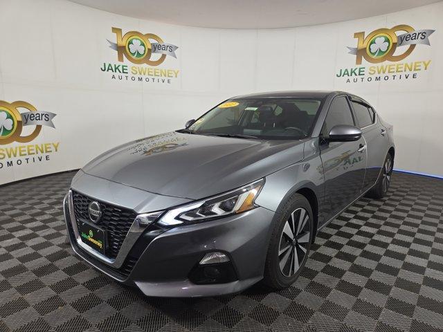 used 2022 Nissan Altima car, priced at $25,900