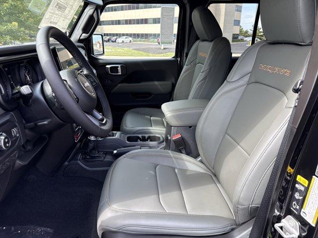 new 2025 Jeep Gladiator car, priced at $56,280