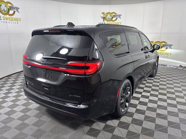 new 2025 Chrysler Pacifica car, priced at $44,255