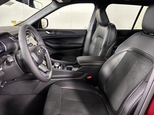 new 2025 Jeep Grand Cherokee car, priced at $37,692