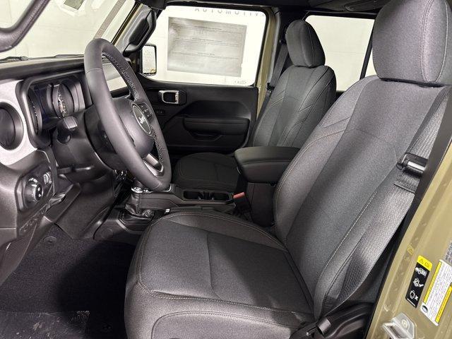 new 2025 Jeep Gladiator car, priced at $42,201