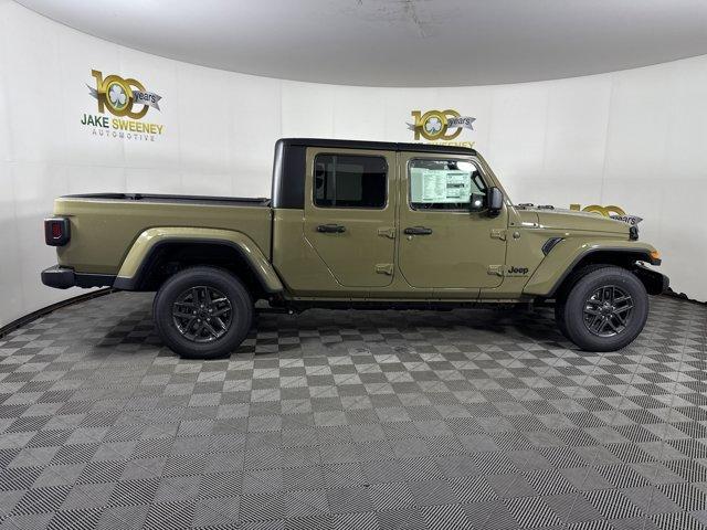 new 2025 Jeep Gladiator car, priced at $42,201
