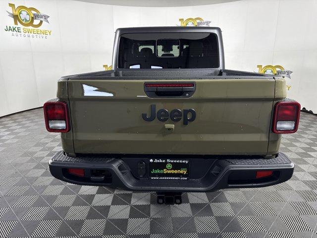 new 2025 Jeep Gladiator car, priced at $42,201