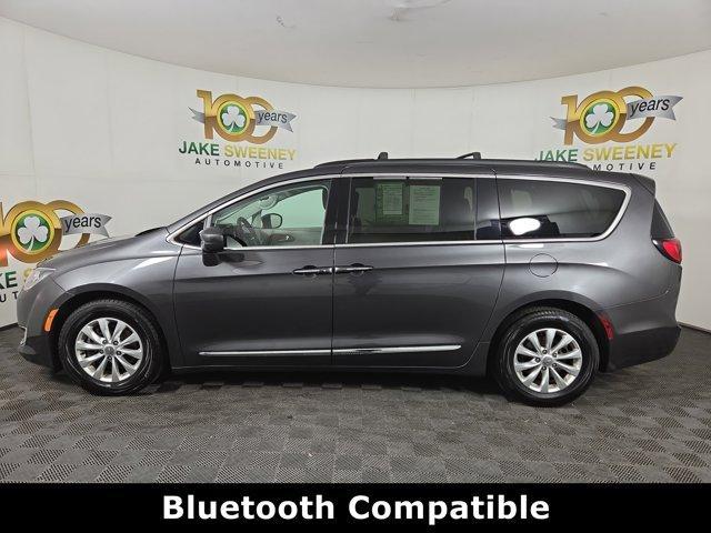used 2017 Chrysler Pacifica car, priced at $10,888