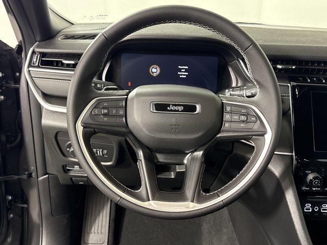 new 2025 Jeep Grand Cherokee car, priced at $37,615