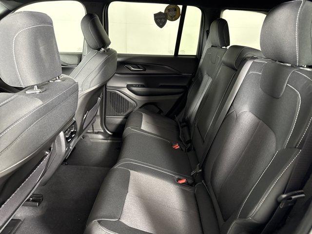 new 2025 Jeep Grand Cherokee car, priced at $37,615